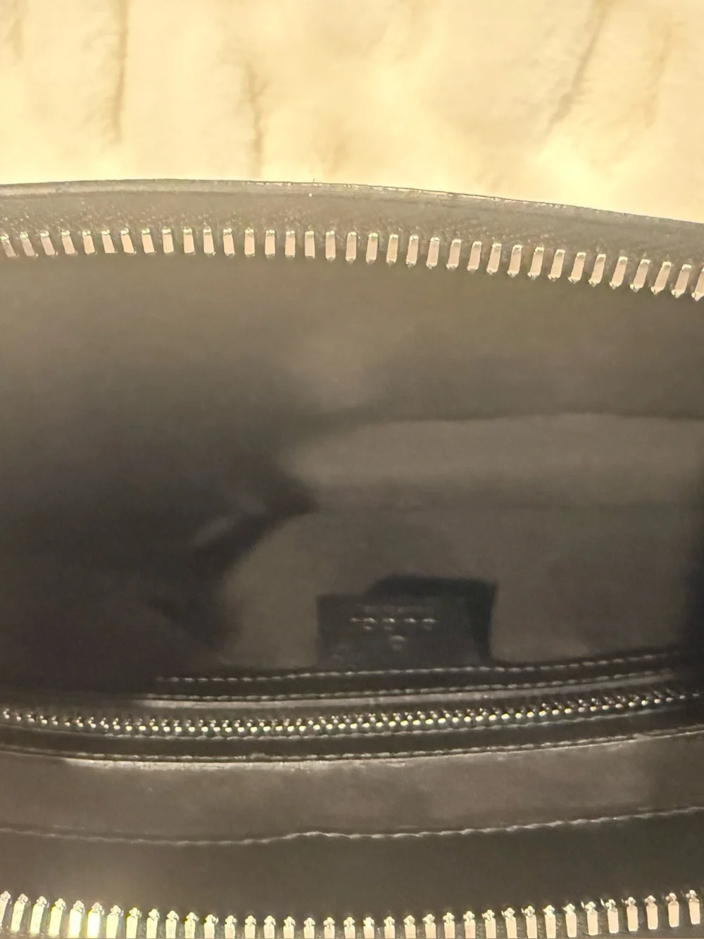 Gucci GG Bee Messenger Bag Unisex